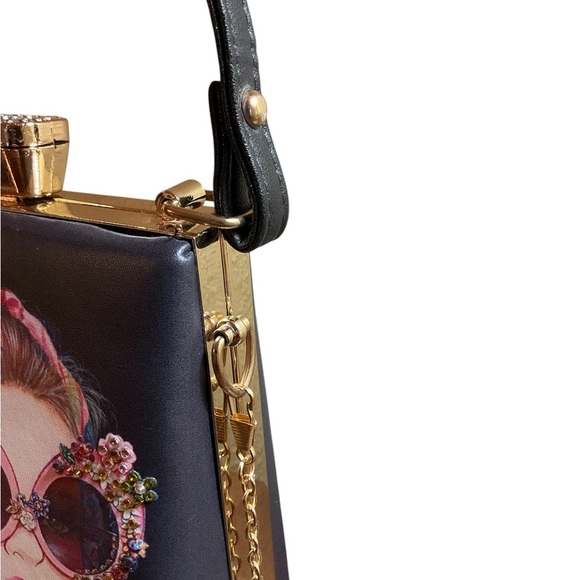Glam Girl Statement Bag - Picture 3 of 7